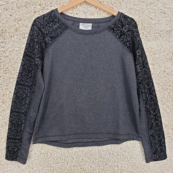 𝅺calia Carrie Underwood women US Small grey caviar black raglan top Limited Ed - Picture 4 of 11